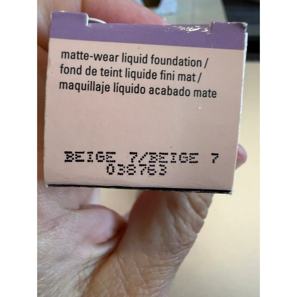 Mary Kay TimeWise Matte Wear Liquid Foundation Beige 7 Combination Oily Skin 1oz